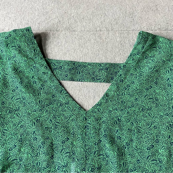 CAbi Green Patterned V-Neck Blouse - Picture 2 of 4